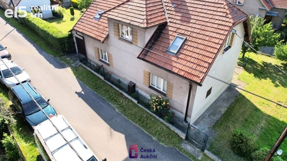 Prodej rodinného domu 140 m², Podluhy