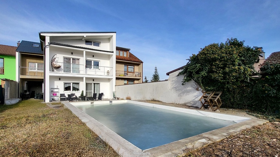 Prodej rodinného domu 243 m², Popůvky u Brna