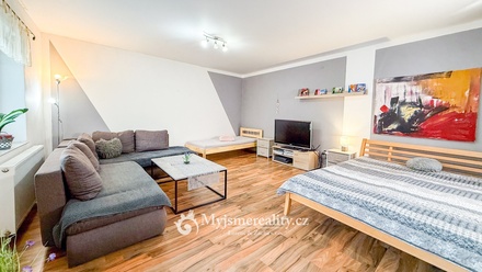 Prodej rodinného domu 550 m², Jaroslavice