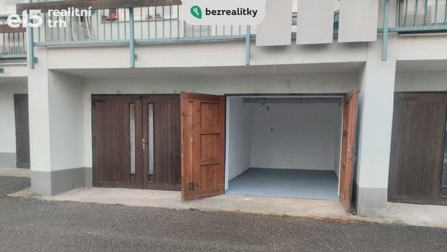 Prodej garáže, 17 m² - Praha - Smíchov