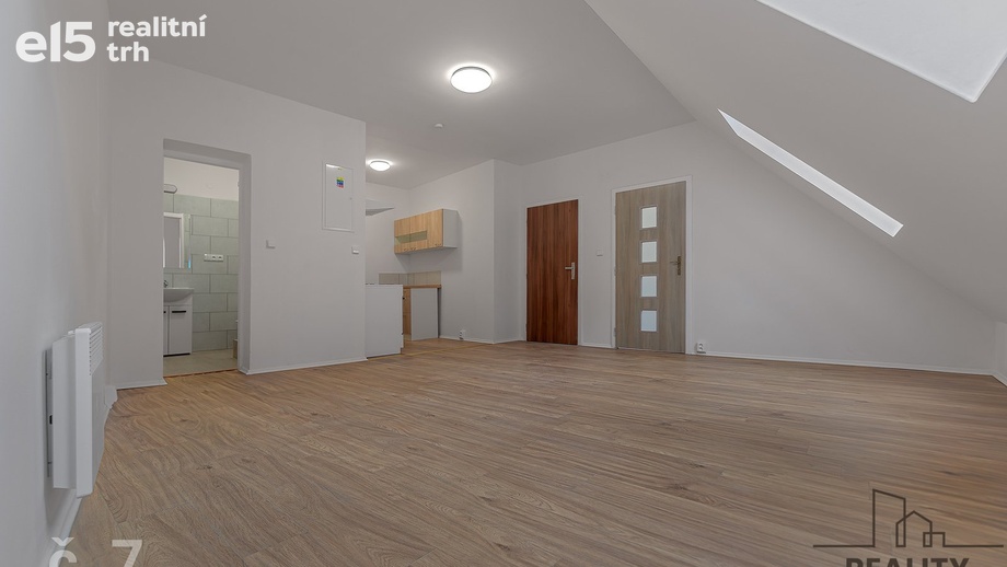 Pronájem byty 2+kk, 44 m² - Znojmo
