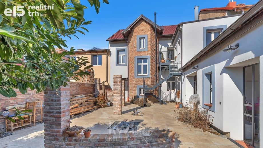 Prodej vícegenerační dům, 270 m² - Velim