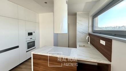 Prodej bytu 3+kk 89 m², Hostěnice