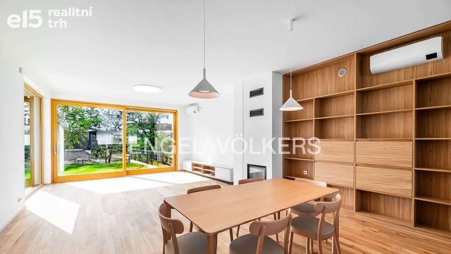 Pronájem rodinné domy, 220 m² - Praha - Košíře