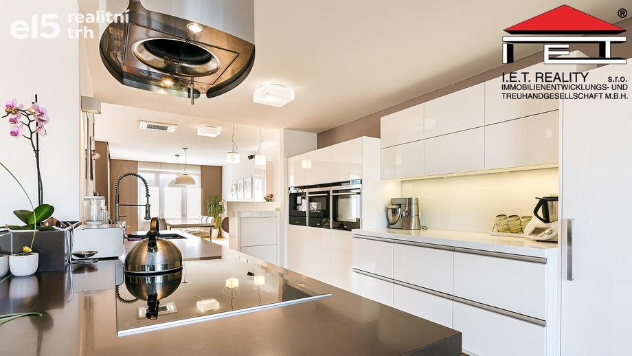 Prodej rodinné domy, 332 m² - Brno - Komín