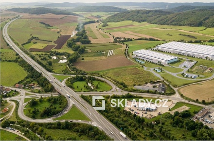 Pronájem skladu 2 592 m², Zdice