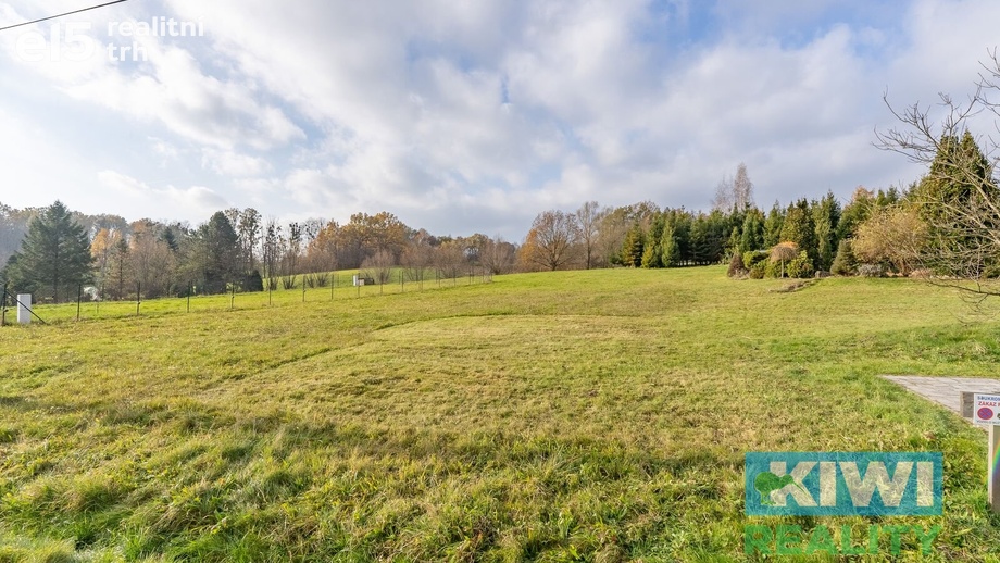 Prodej stavebního pozemku 1 679 m², Horní Bludovice