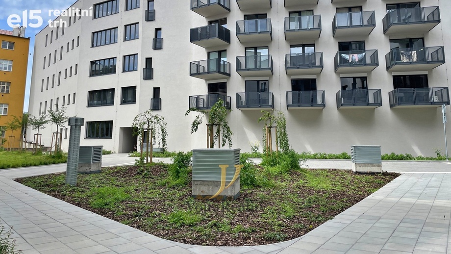 Pronájem byty 1+kk, 30 m² - Olomouc