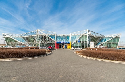 Pronájem výrobního prostoru 336 m², Zlatníky-Hodkovice