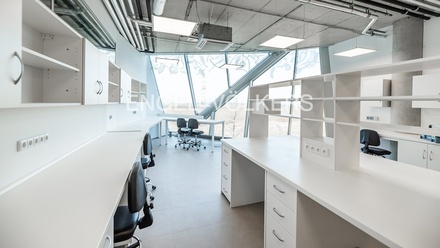 Pronájem ordinace 905 m², Zlatníky-Hodkovice