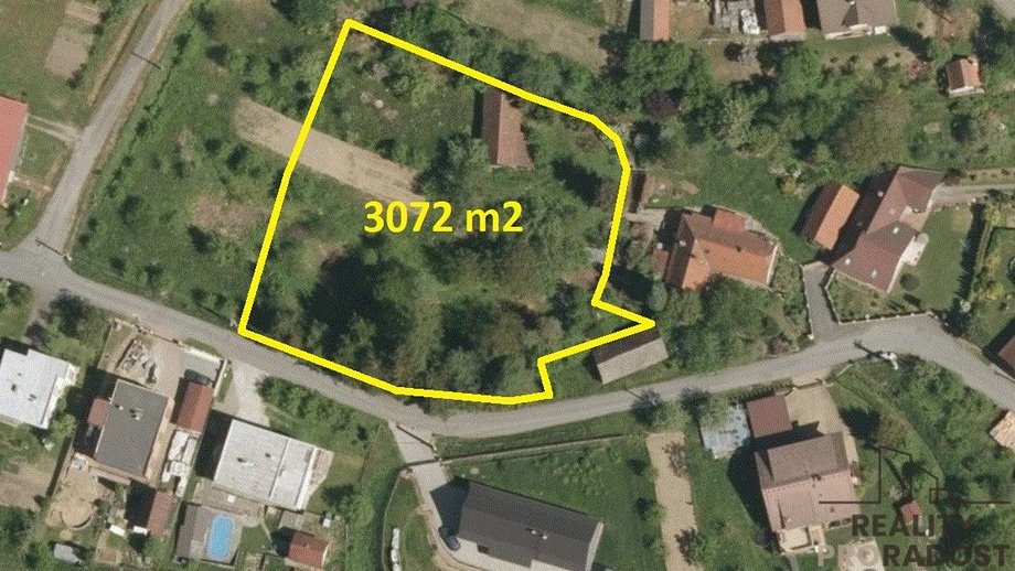 Prodej stavebního pozemku 3 072 m², Horní Lhota u Luhačovic