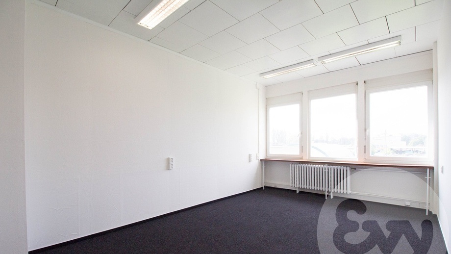 Pronájem kanceláře, 400 m² - Ostrava - Hrabová