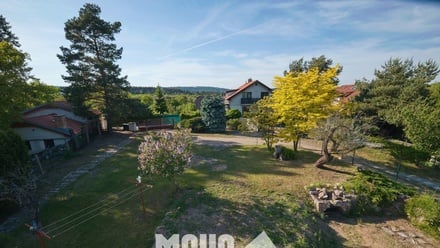 Prodej stavebního pozemku 972 m², Praha - Lipence