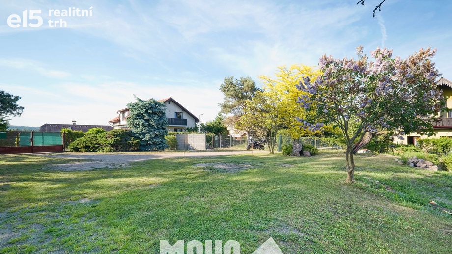 Prodej pozemky pro bydlení, 972 m² - Praha - Lipence
