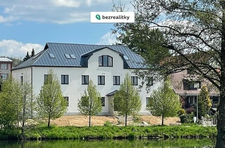 Prodej bytu 2+kk 52 m², Černá