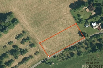 Prodej specifického pozemku 3 304 m², Rusava