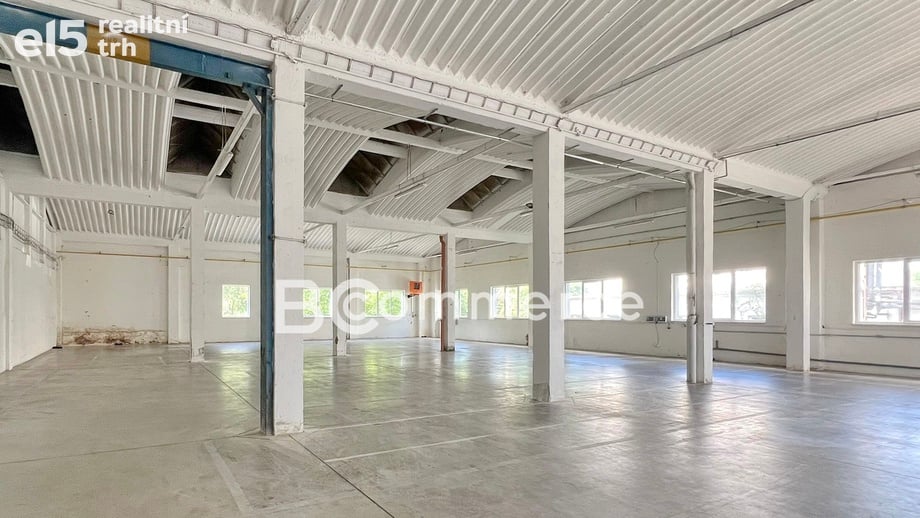 Pronájem skladu 641 m², Kuřim