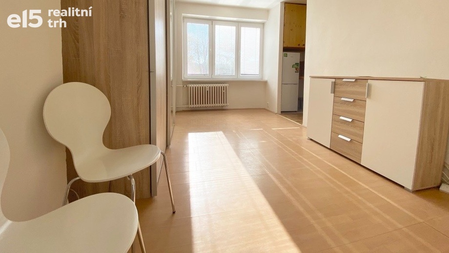 Pronájem byty 1+kk, 24 m² - Praha - Strašnice