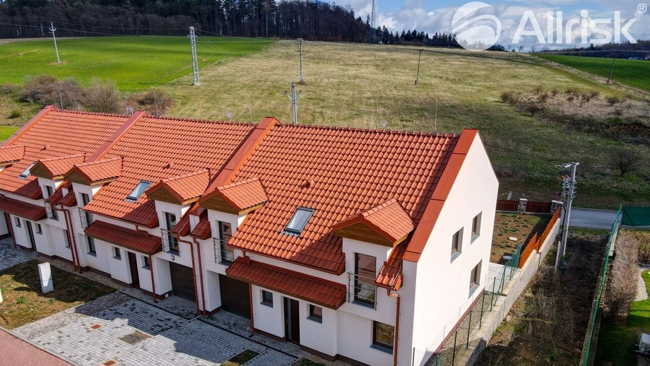 Prodej rodinného domu 220 m², Březina