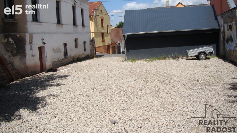 Pronájem komerční nemovitosti 303 m², Kladno