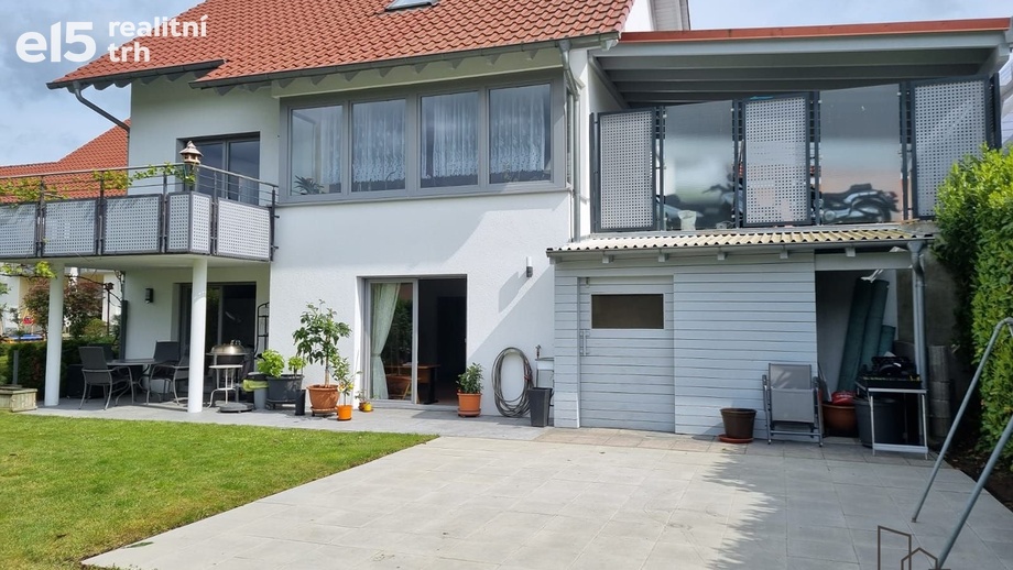Prodej rodinné domy, 240 m² -