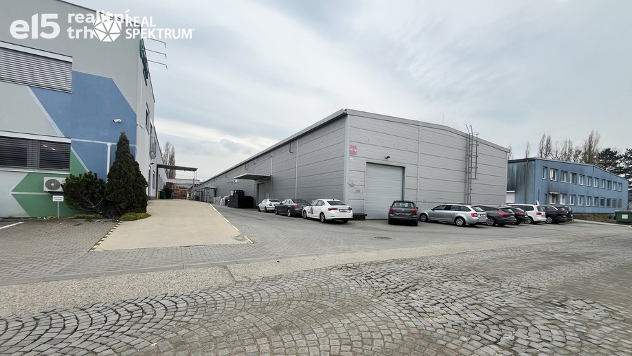Pronájem skladu 950 m², Kuřim