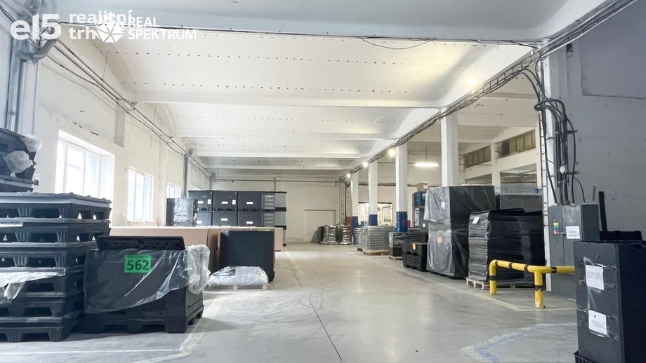 Pronájem výrobního prostoru 3 454 m², Kuřim