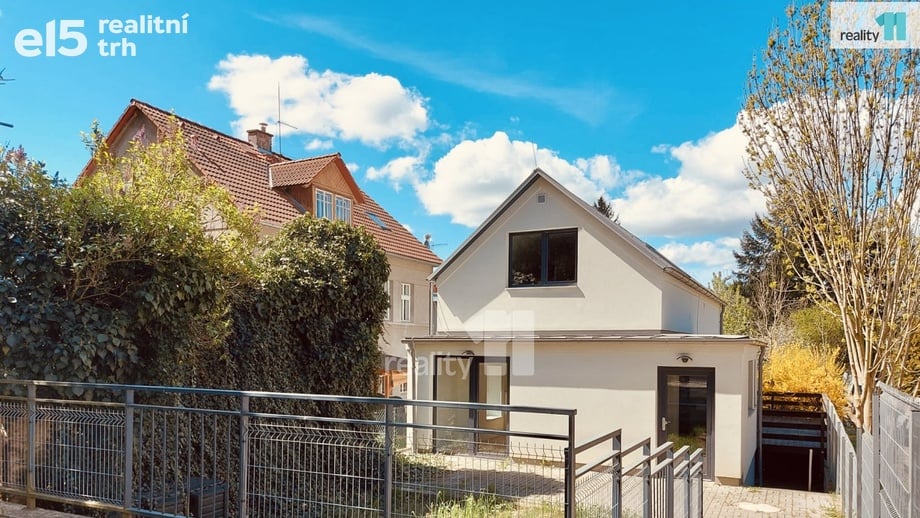Prodej rodinné domy, 94 m² - Praha - Dejvice