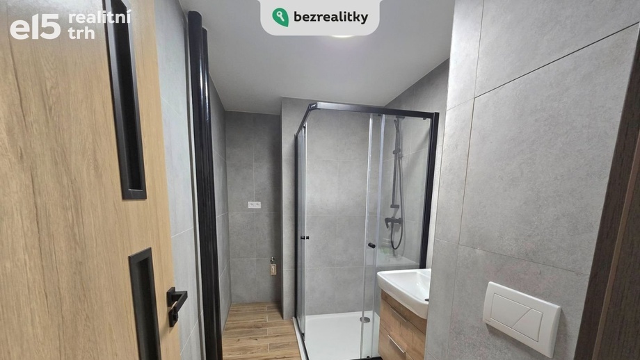 Prodej byty 3+1, 60 m² - Klatovy II