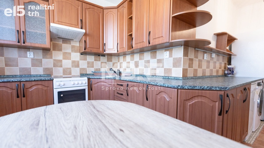 Pronájem byty 2+1, 58 m² - Břidličná