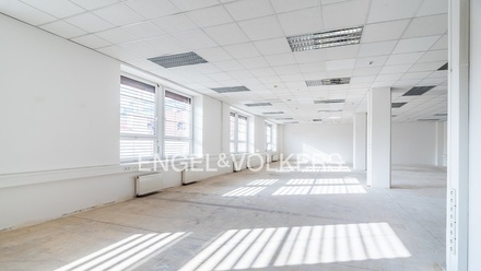 Pronájem kanceláře 508 m², Praha - Karlín