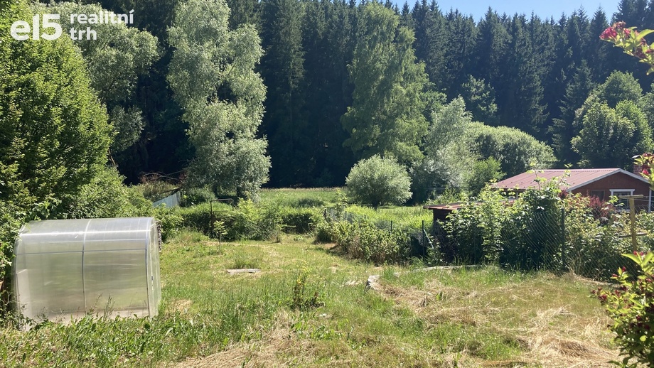 Prodej zahrady 386 m², Valy