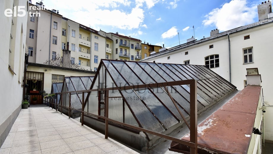 Pronájem výrobního prostoru 485 m², Praha - Žižkov