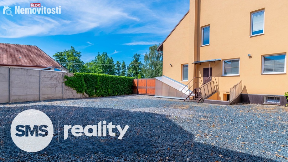 Pronájem obchodního prostoru 450 m², Troubsko