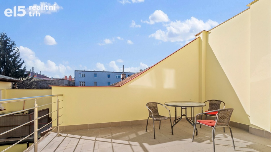 Pronájem byty 2+kk, 50 m² - Brno-sever