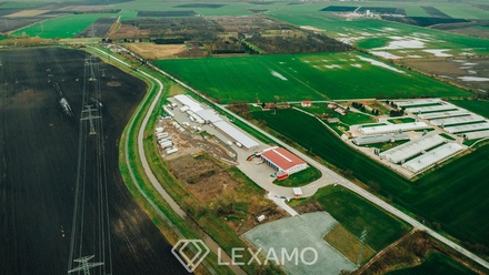 Prodej komerčního pozemku 2 222 m², Měnín