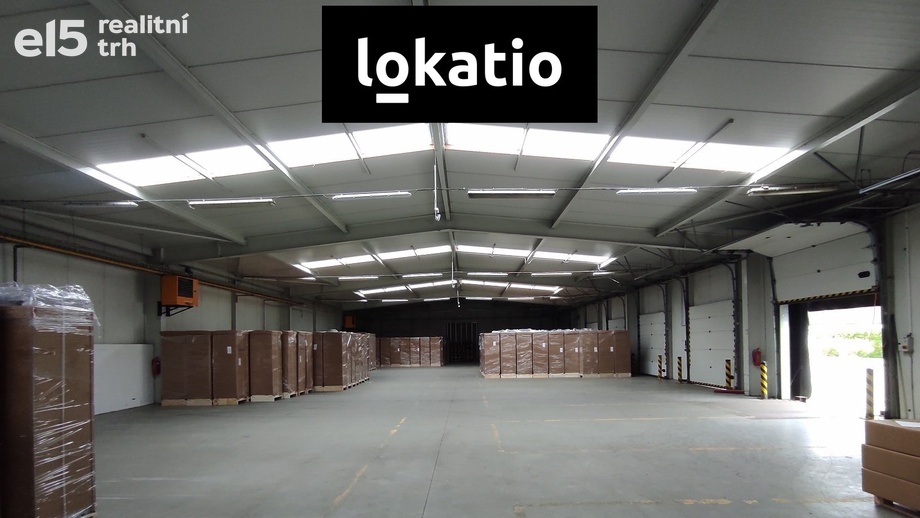 Pronájem skladu 2 500 m², Hradec Králové
