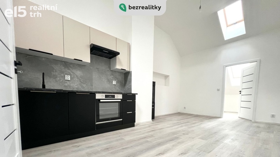 Prodej byty 2+kk, 35 m² - Kolín IV