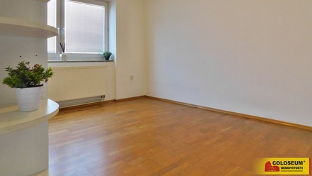 Prodej bytu 2+1 56 m², Hustopeče