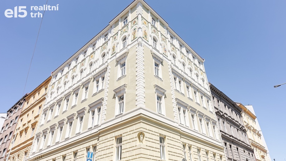 Prodej byty 1+kk, 31 m² - Praha - Smíchov