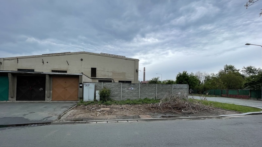 Pronájem garáže 18 m², Pardubice V