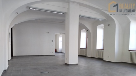Pronájem obchodního prostoru 106 m², Nový Bydžov