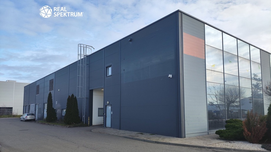 Pronájem skladu 7 074 m², Brno - Černovice