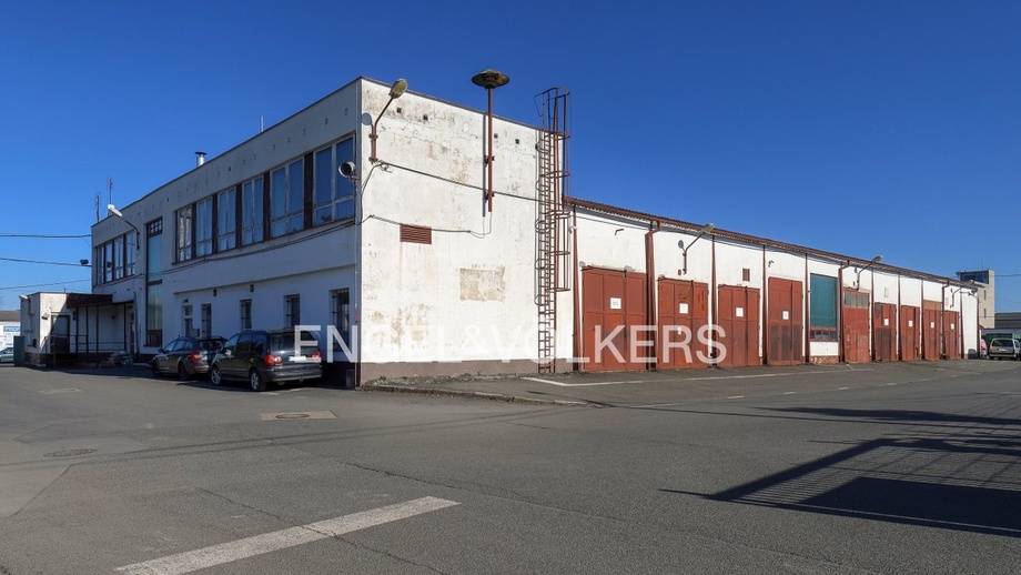 Pronájem výrobního prostoru 977 m², Plzeň - Východní Předměstí