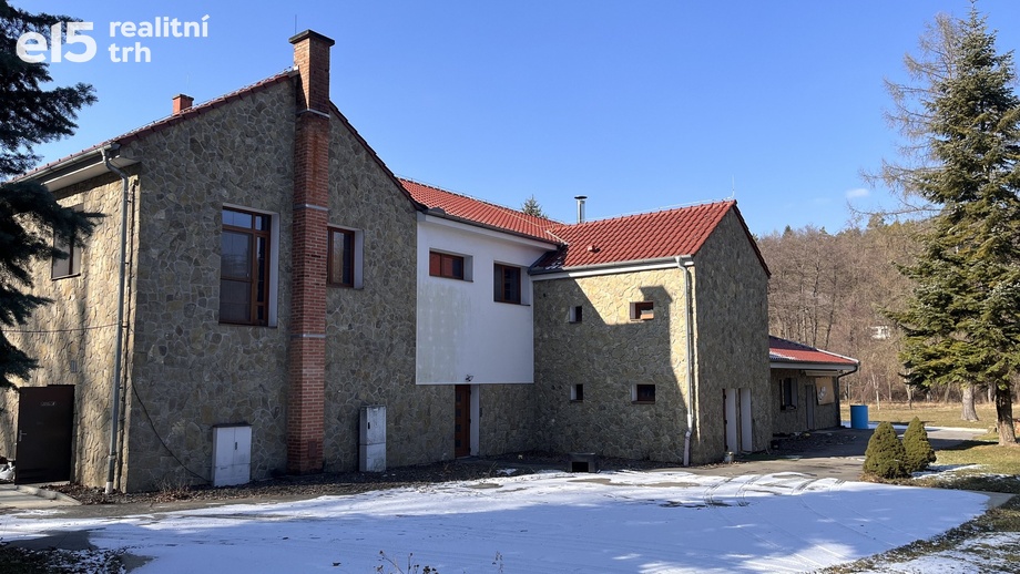Prodej komerční nemovitosti 667 m², Tvarožná Lhota