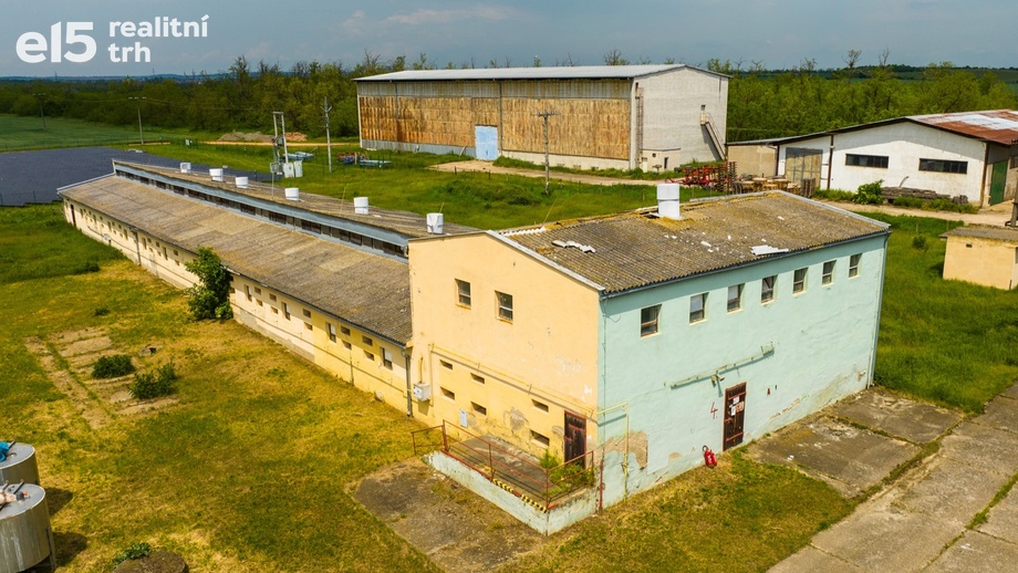 Prodej zemědělského objektu 4 280 m², Krhovice