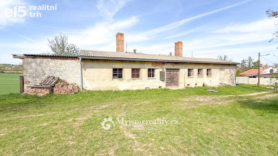 Prodej skladu 295 m², Borotice
