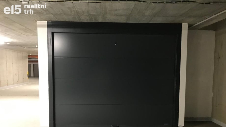 Pronájem garáže 22 m², Olomouc - Neředín