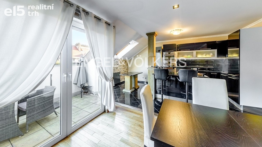 Pronájem byty 6 a více pokojů, 172 m² - Praha - Žižkov