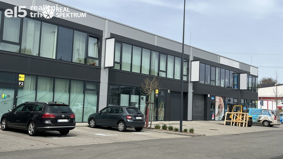 Pronájem sklady, 452 m² - Brno